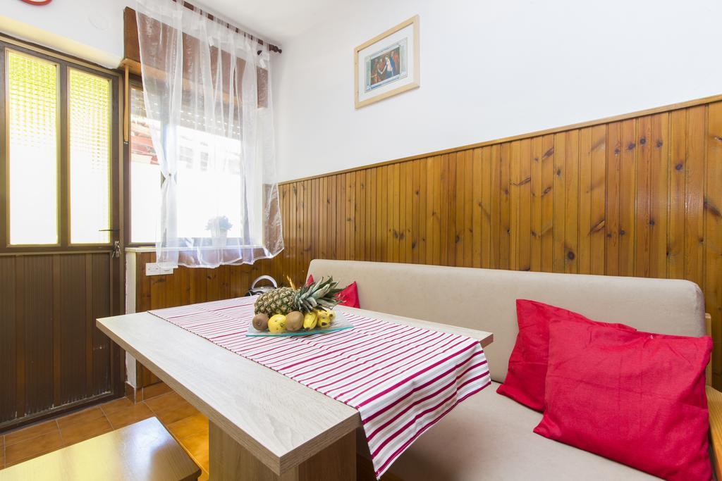 Apartment Neven Rogoznica  Quarto foto